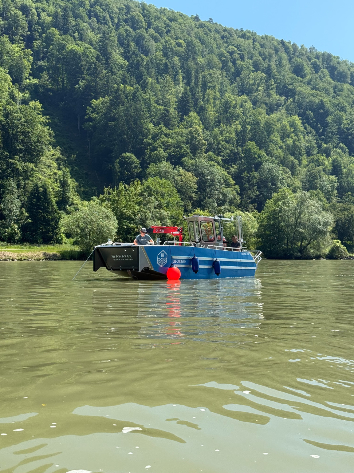 Arbeitsboot im Einsatz